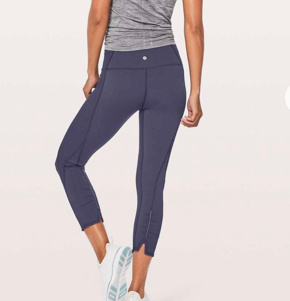 Lululemon Women's Navy On Your Mark Cropped Leggings Size 10